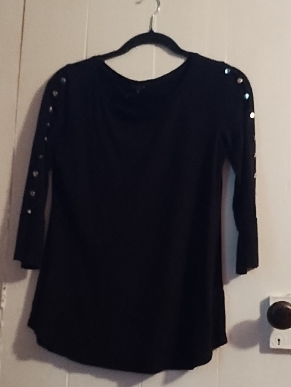 Hannah Black Long-Sleeve Stud-Detail Top Small VGC.